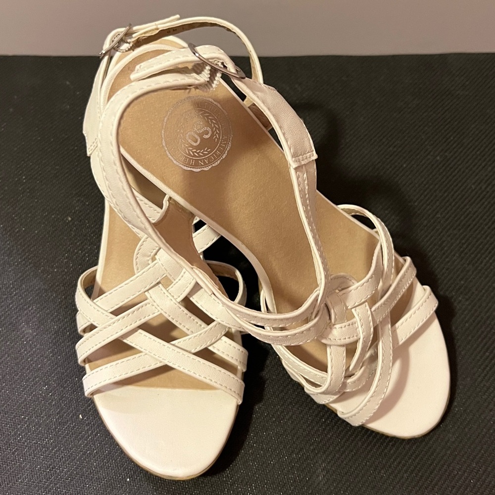 White strappy heels sandals.  Size 6M. Stacked faux wood heel.